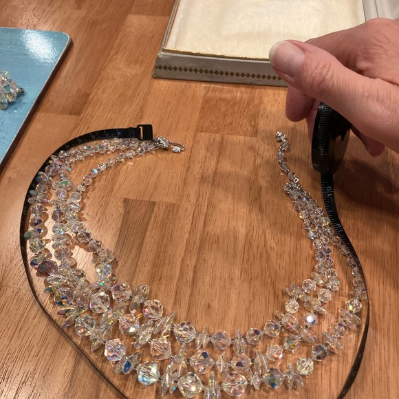 Vendome vintage triple strand crystal necklace & earrings with box - Picture 8 of 14